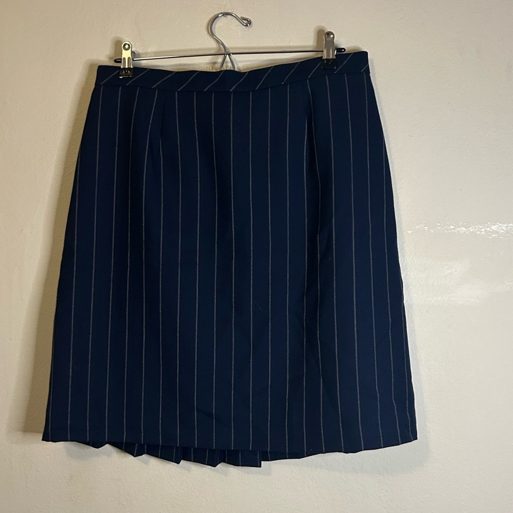 Brooks Brothers Wool Pleated Skirt - Picture 2 of 4